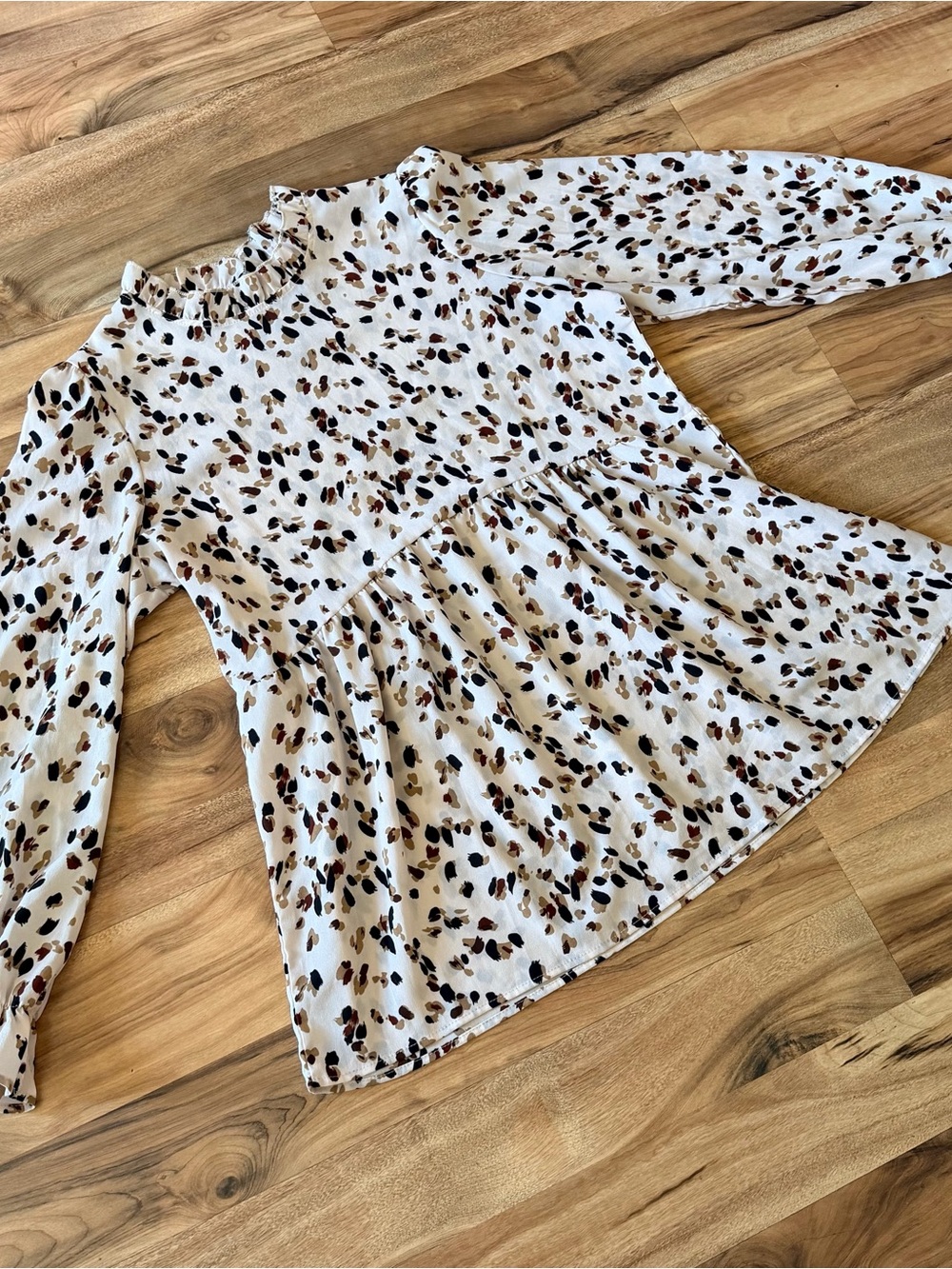 Women's Cream Long-Sleeve Printed Peplum Top